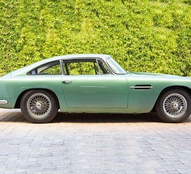 ASTON MARTIN DB4