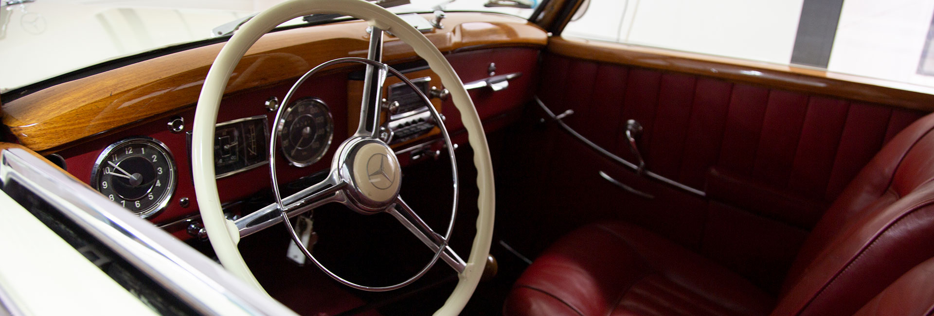 MERCEDES-BENZ-220A CABRIOLET – 1952