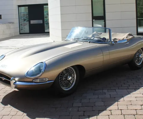 Jaguar – E-type –